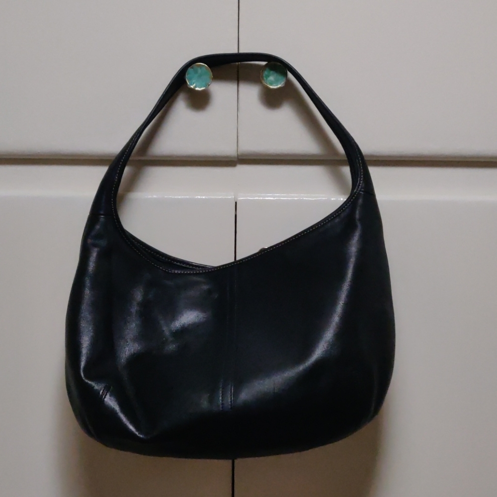 Black coach soft leather shoulder bag